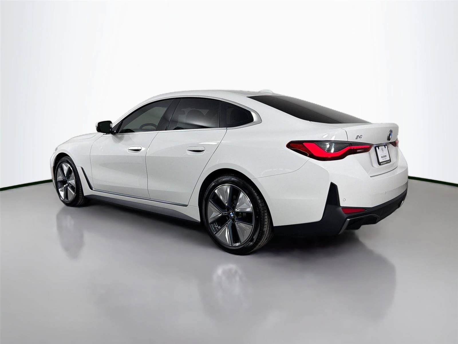 New 2026 BMW i4 xDrive40i AWD/4WD image 13