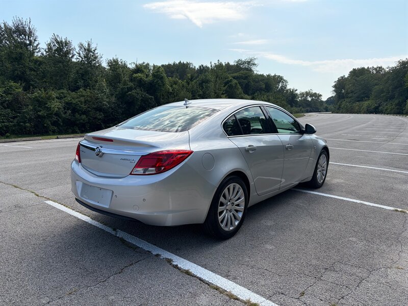 Used 2011 Buick Regal CXL w/ RL3 Preferred Equipment Group FWD image 5