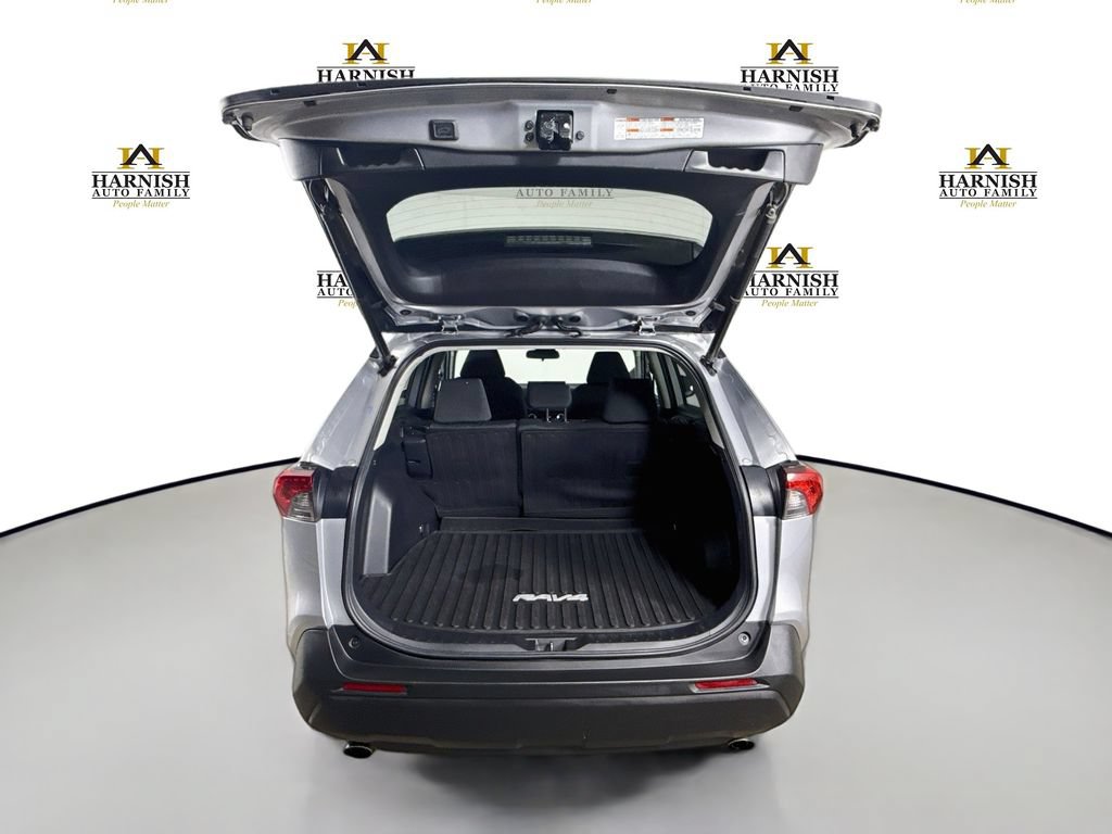 Used 2021 Toyota RAV4 XLE w/ Convenience Package AWD/4WD image 31
