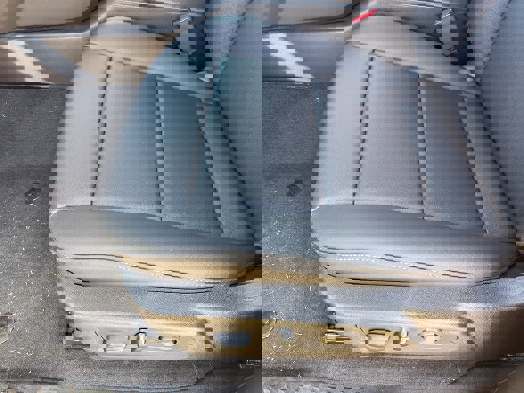 New 2026 GMC Canyon Elevation w/ Convenience Package image 13