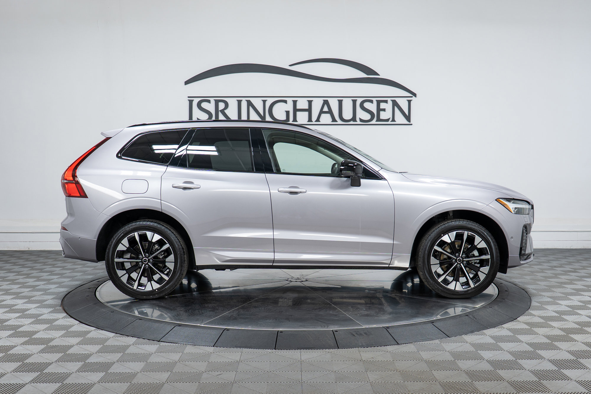 New 2026 Volvo XC60 B5 Plus w/ Protection Package Premier image 4