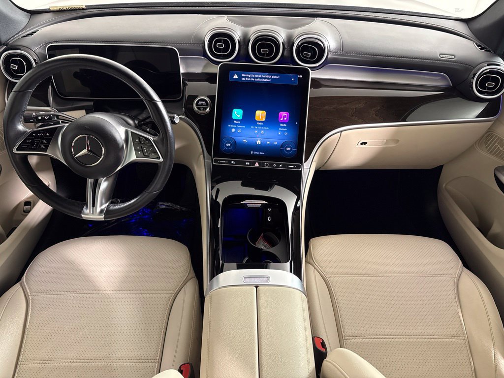 Used 2025 Mercedes-Benz GLC 300 image 14