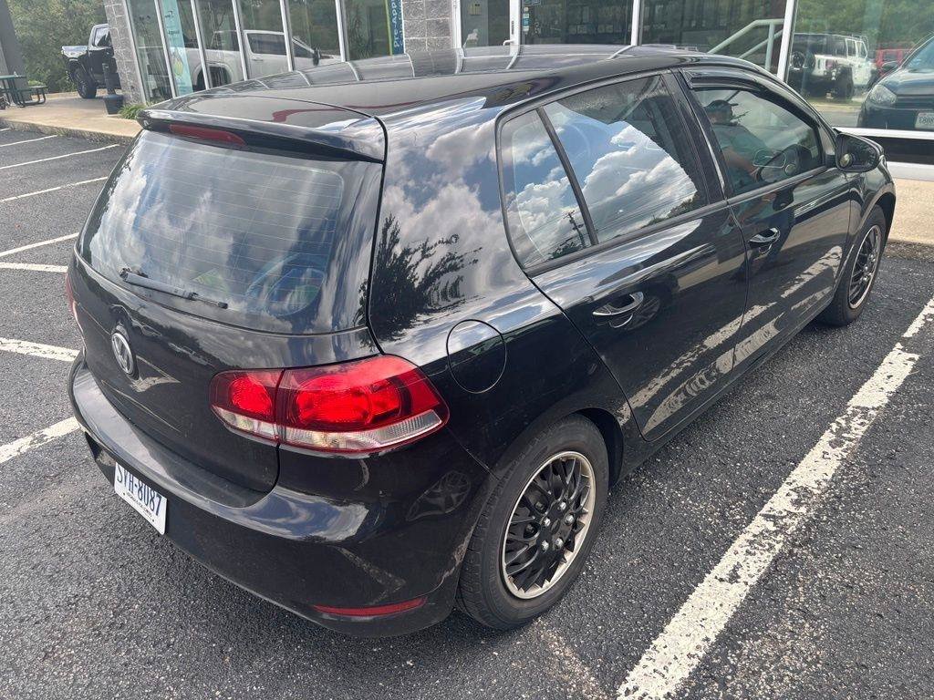Used 2014 Volkswagen Golf 4-Door FWD image 5