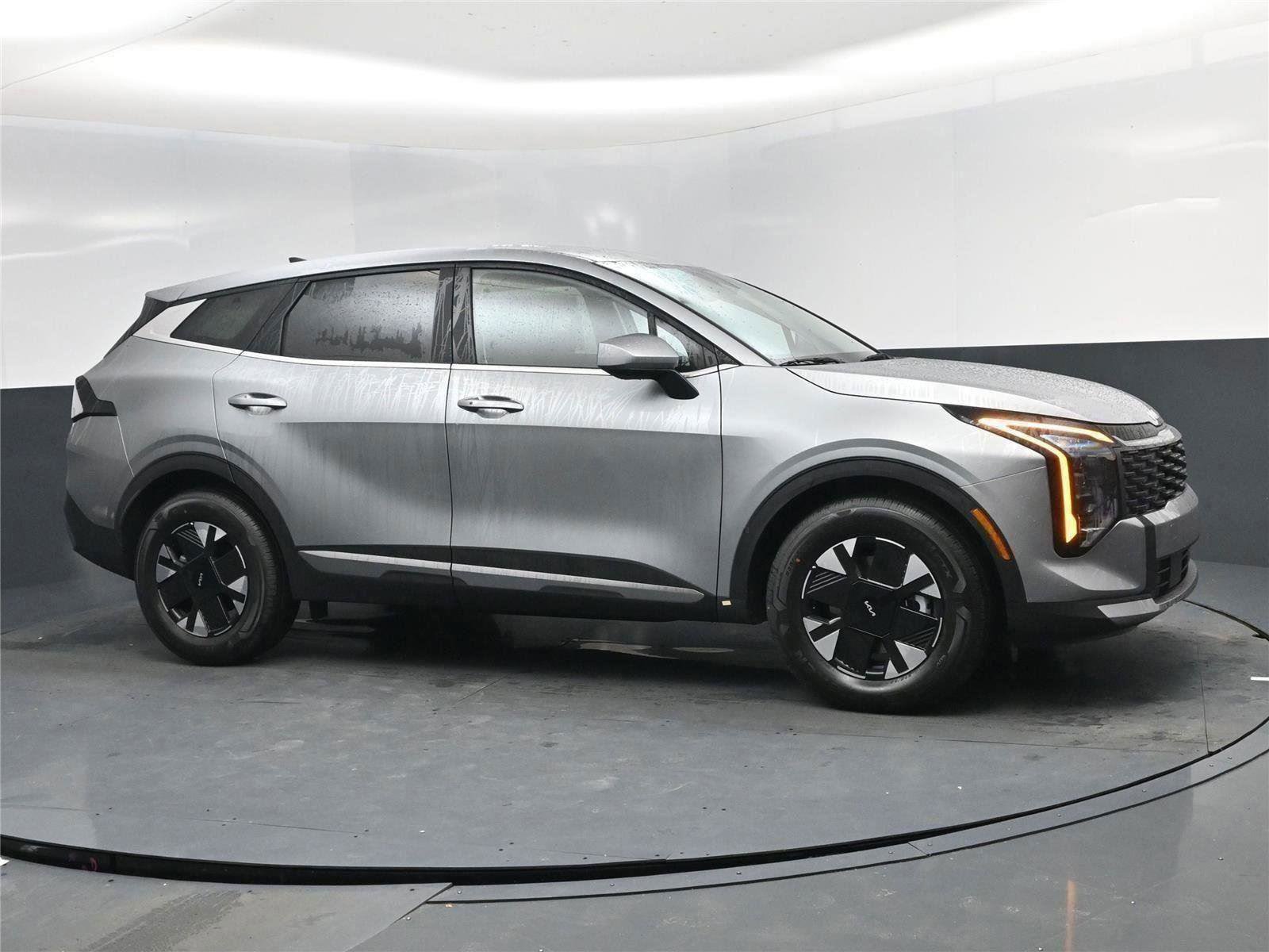 New 2026 Kia Sportage LX image 3