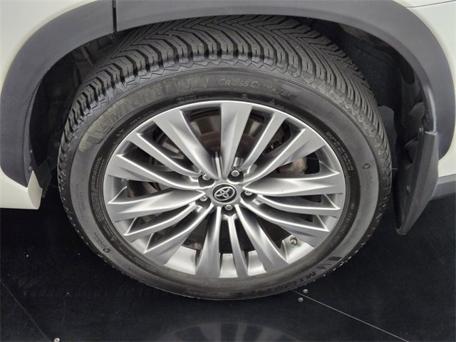 Used 2020 Toyota Highlander Limited Platinum image 11