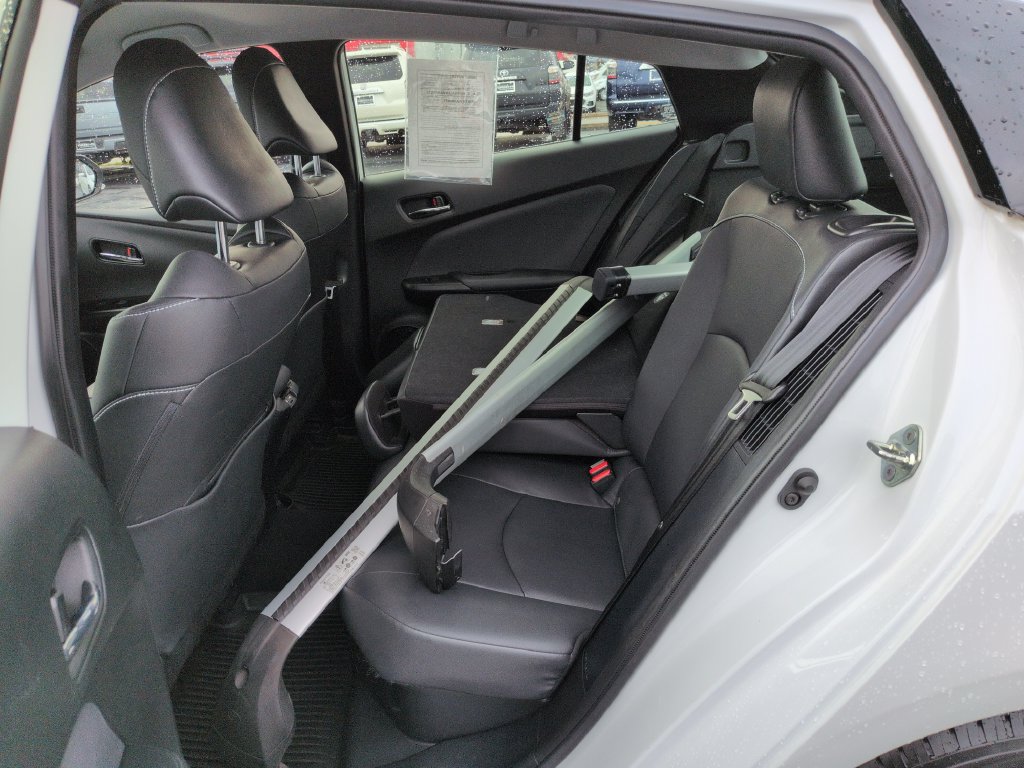 Certified 2022 Toyota Prius Prime XLE FWD image 25