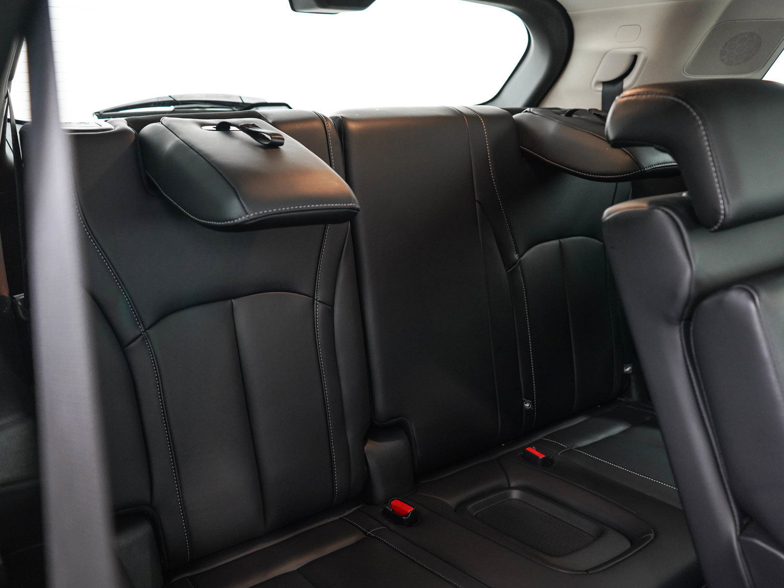 Used 2025 INFINITI QX60 Sensory AWD/4WD image 13