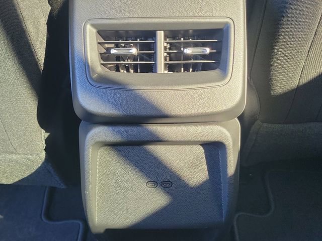 Certified 2025 Chevrolet Equinox EV LT image 11