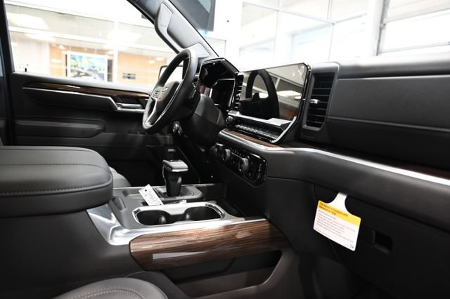 New 2026 Chevrolet Silverado 1500 LT Trail Boss w/ LT Trail Boss Premium Package AWD/4WD image 14