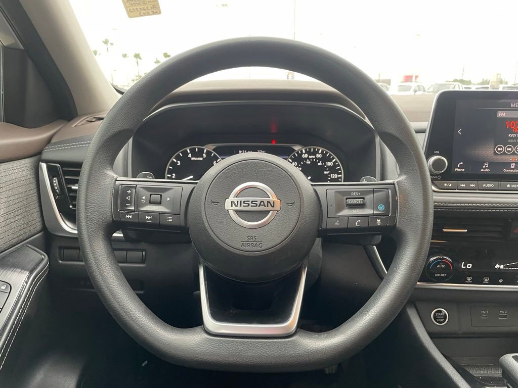 Certified 2021 Nissan Rogue SV FWD image 13