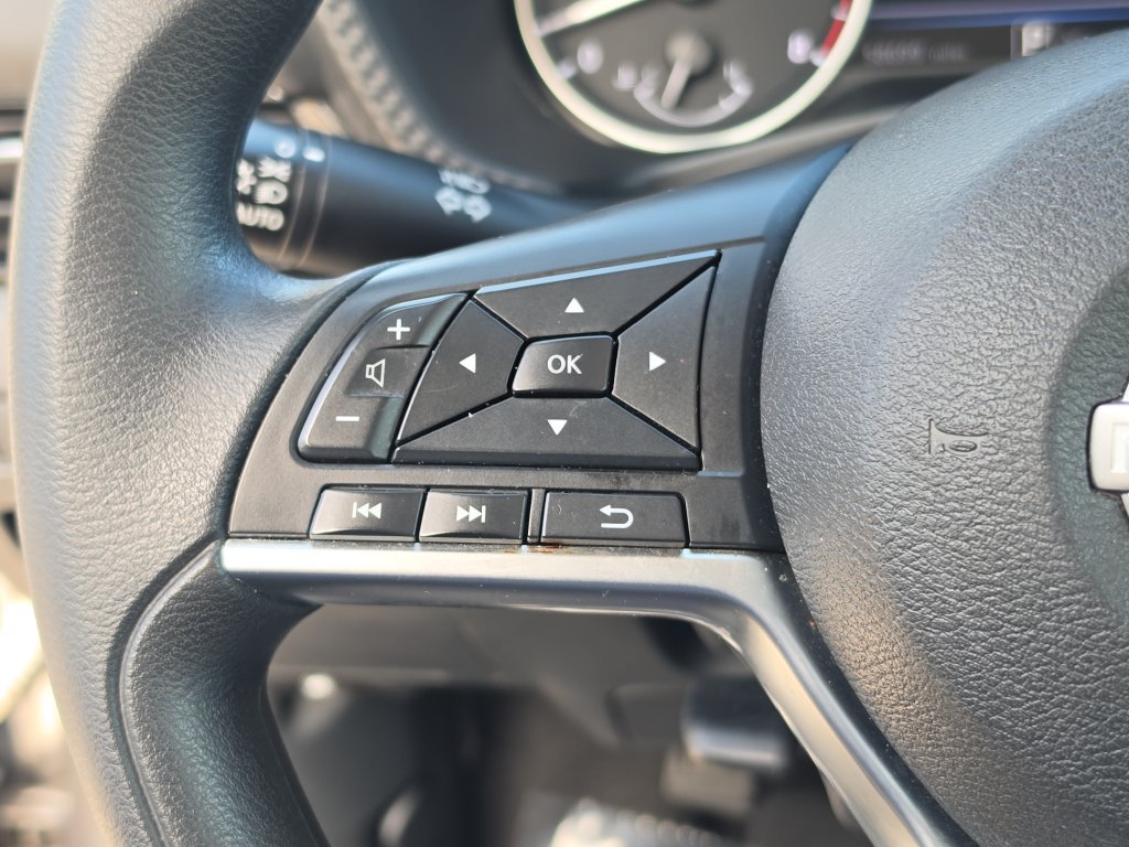 Used 2024 Nissan Sentra SV FWD image 20