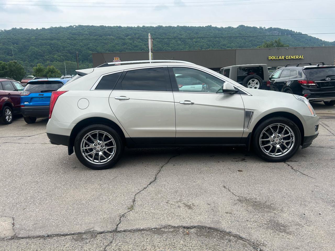 Used 2014 Cadillac SRX Performance AWD/4WD image 8