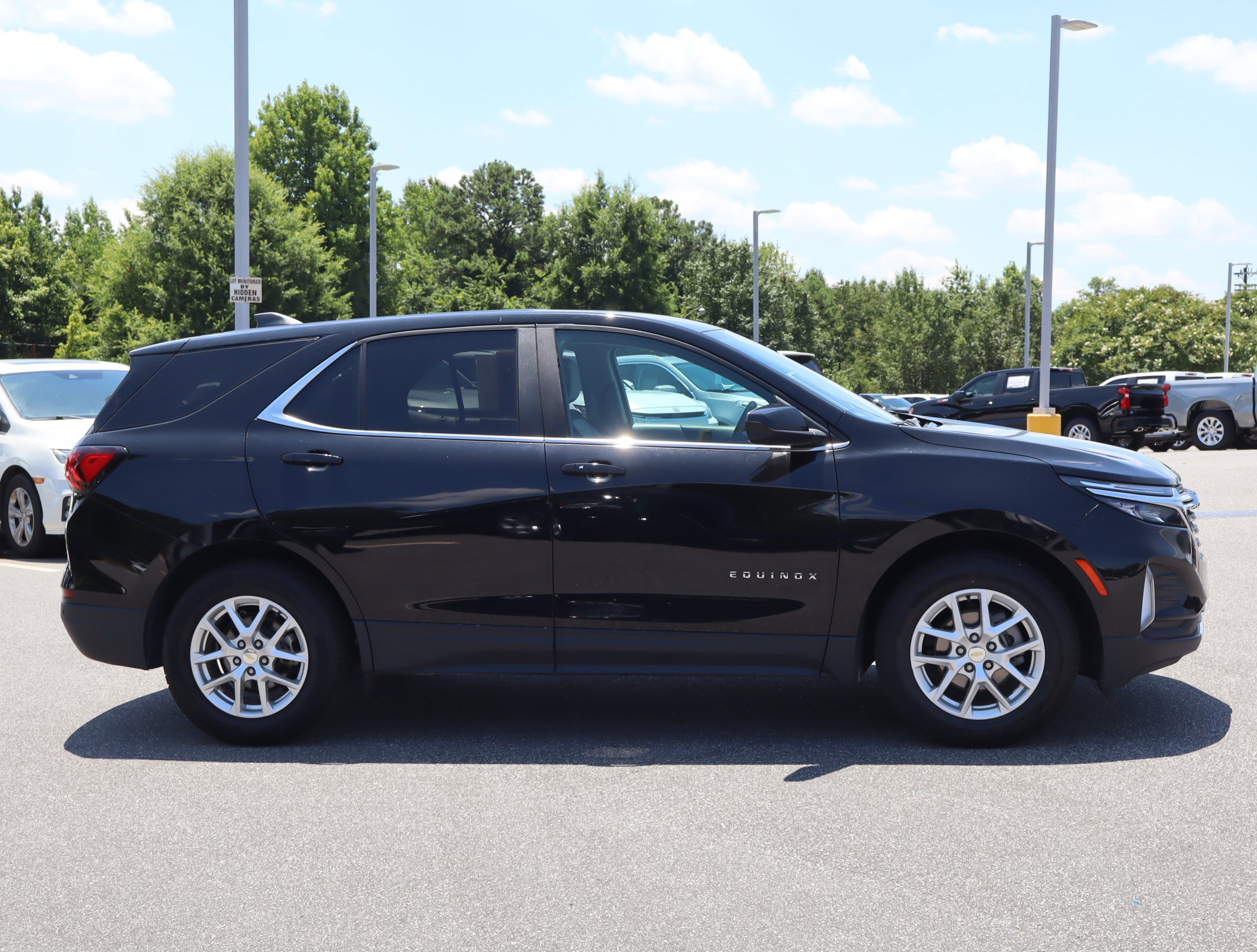 Used 2022 Chevrolet Equinox LT FWD image 10