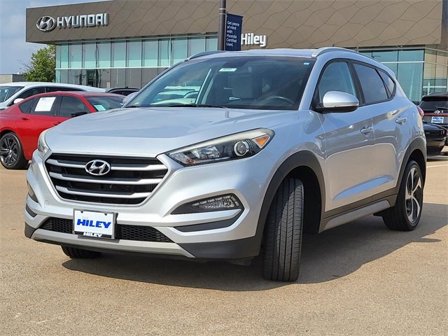 Used 2017 Hyundai Tucson Sport image 2