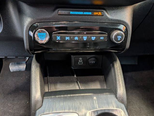 Certified 2024 Ford Escape Platinum AWD/4WD image 23