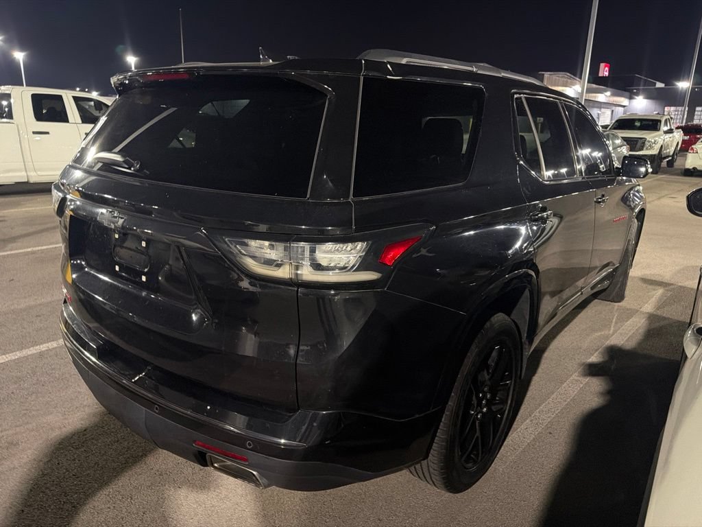 Used 2019 Chevrolet Traverse Premier w/ Redline Edition FWD image 4