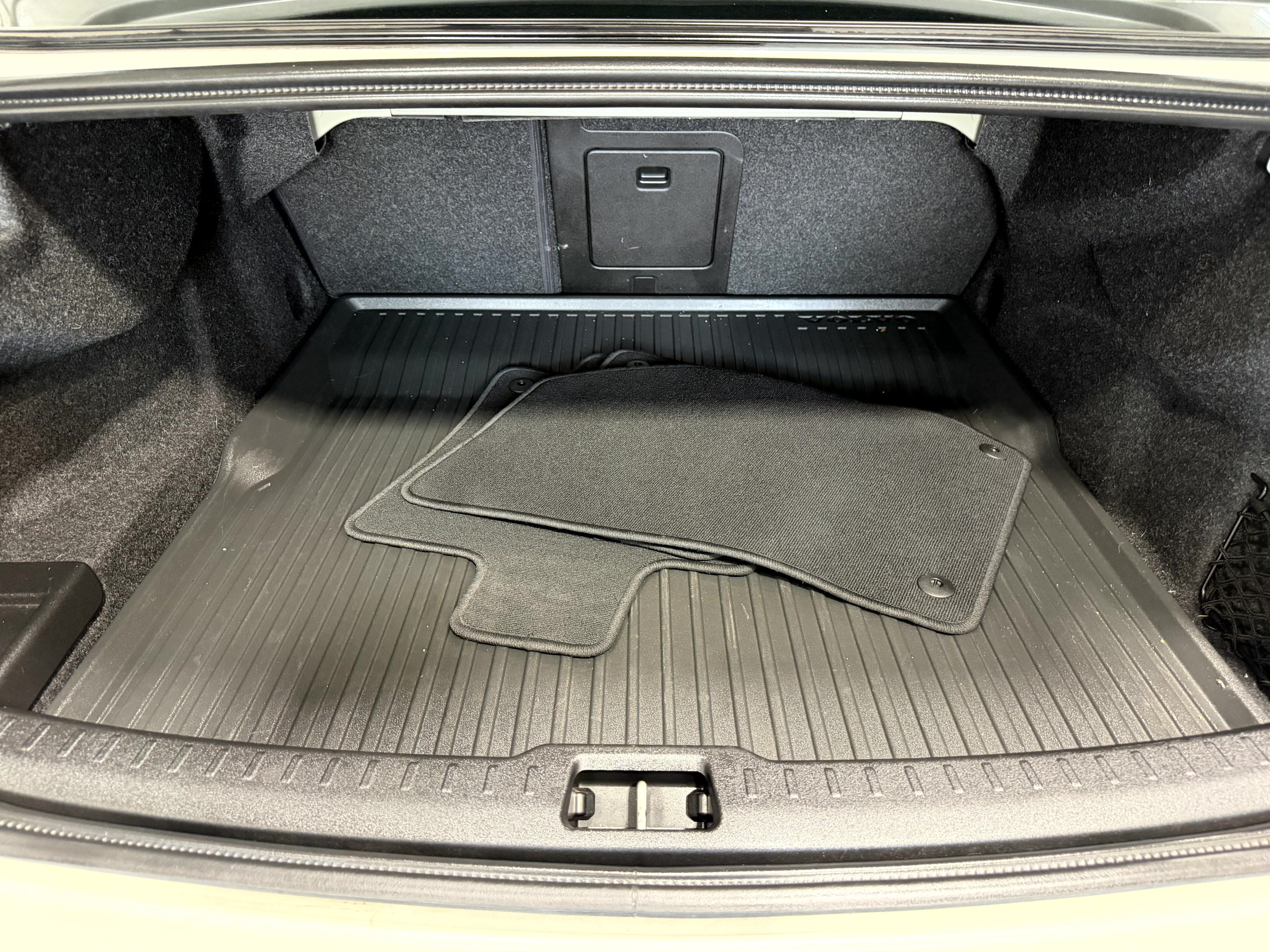 Used 2020 Volvo S60 T5 Momentum w/ Protection Package Premier FWD image 29