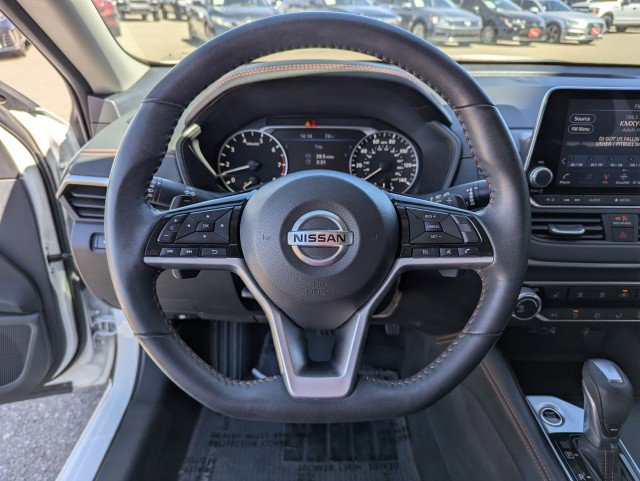 Used 2021 Nissan Altima 2.5 SR w/ SR Premium Package image 12