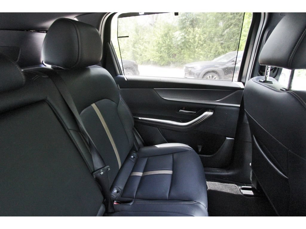 Certified 2025 MAZDA CX-70 Plug-In Hybrid w/ Premium Plus AWD/4WD image 11