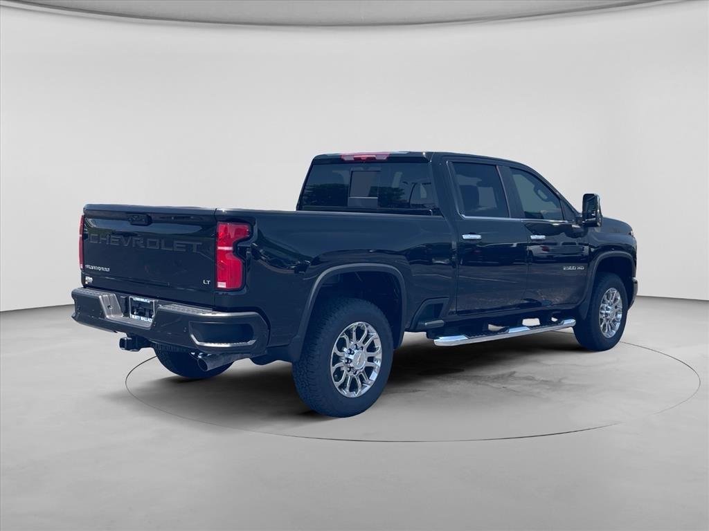 New 2026 Chevrolet Silverado 2500 LT w/ Z71 Chrome Sport Edition AWD/4WD image 8