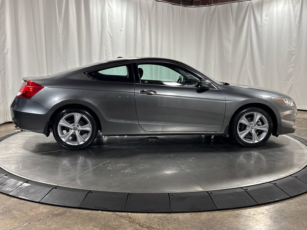 Used 2011 Honda Accord EX-L image 9