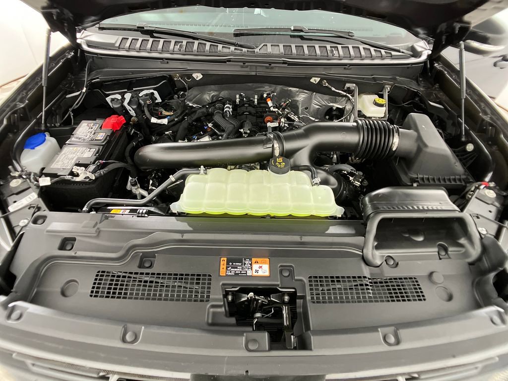 New 2026 Ford Expedition Platinum w/ Stealth Appearance Package image 33