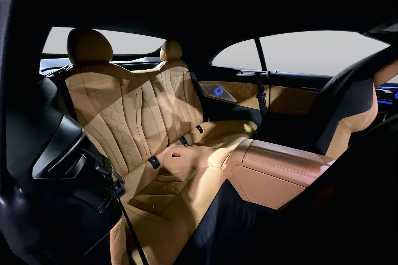 Used 2022 BMW M8 Competition AWD/4WD image 36