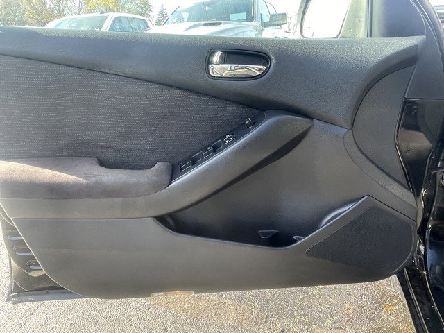 Used 2011 Nissan Altima 2.5 S image 10