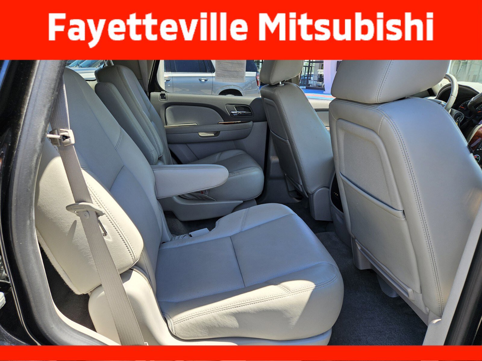 Used 2010 Chevrolet Tahoe LTZ AWD/4WD image 19