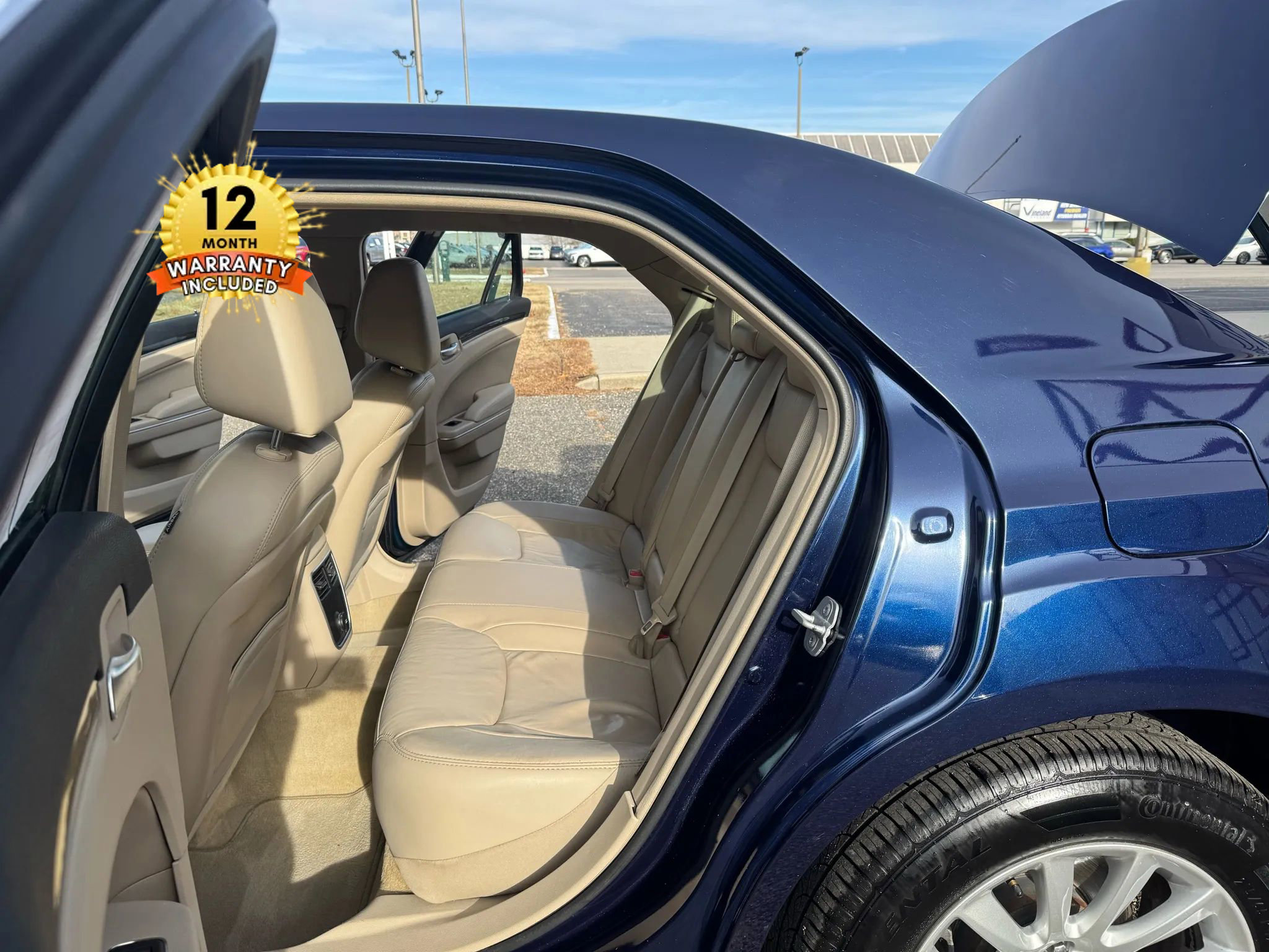 Used 2014 Chrysler 300 image 12