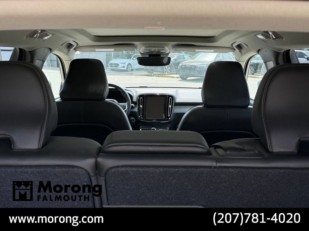 Used 2023 Volvo XC40 B5 Plus w/ Driver Assist Package AWD/4WD image 18