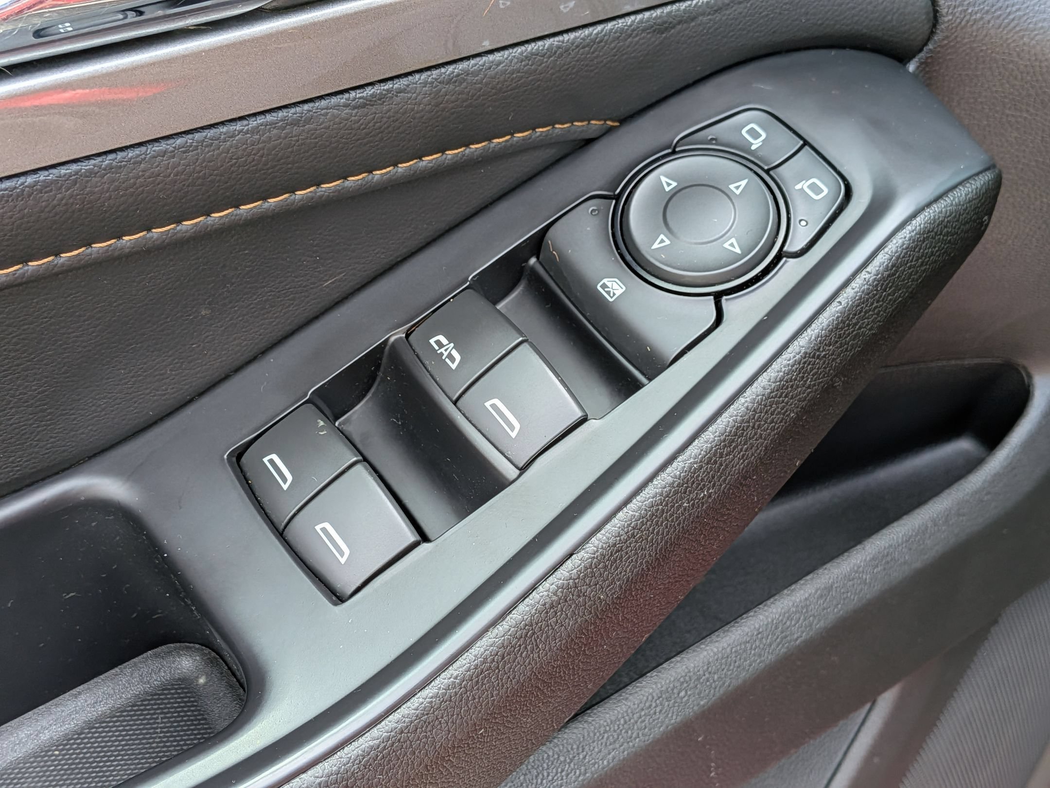 Used 2021 Chevrolet Traverse RS FWD image 13
