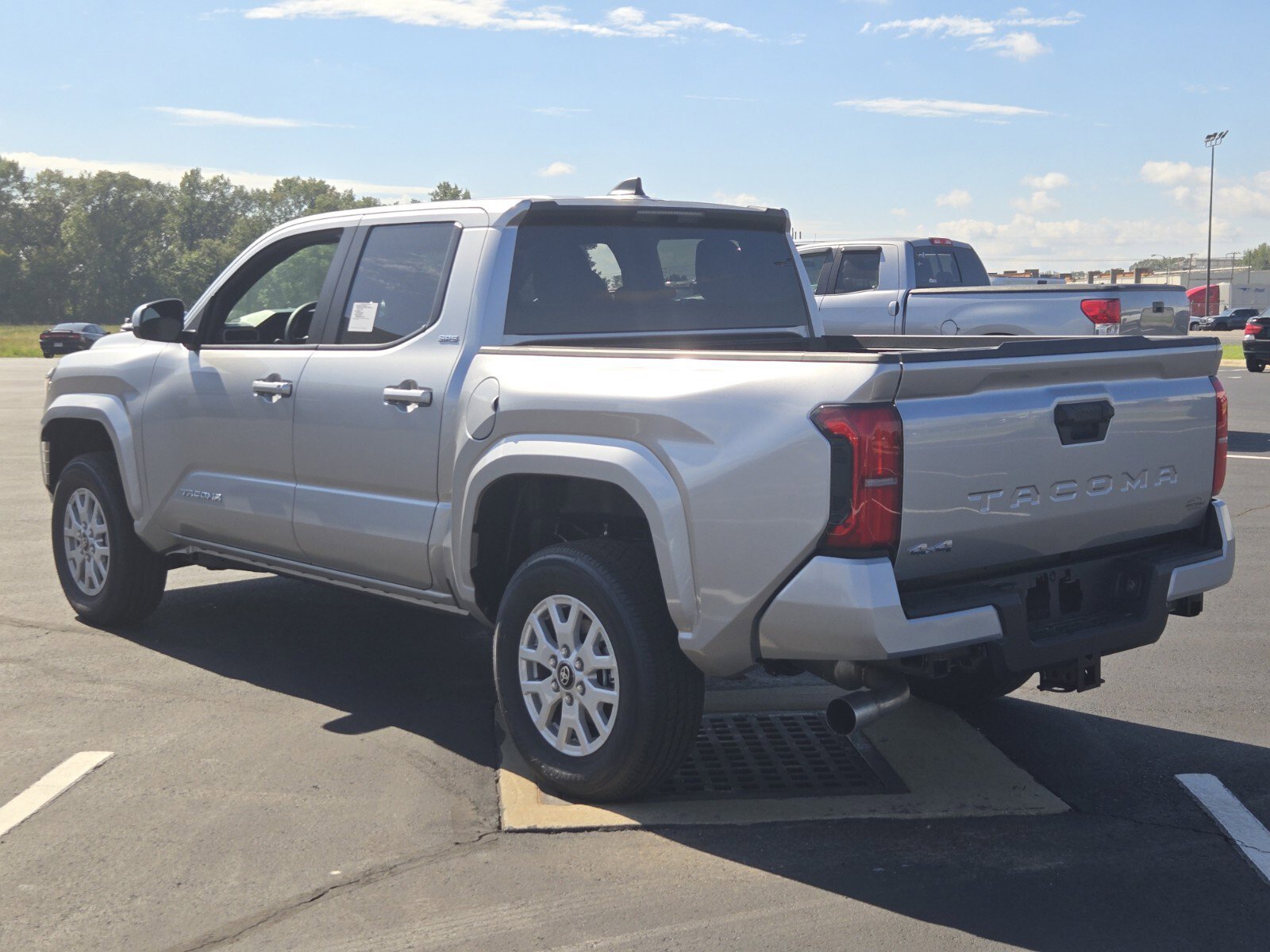 New 2025 Toyota Tacoma SR5 image 5