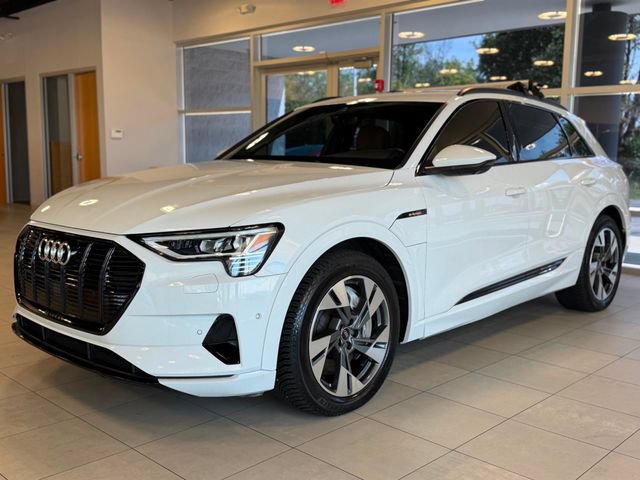 Used 2021 Audi e-tron Premium w/ Convenience Plus Package AWD/4WD image 4