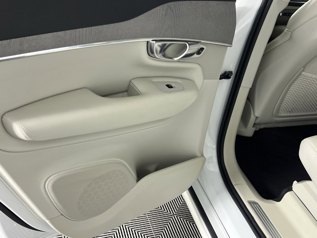 Used 2025 Volvo XC90 T8 Plus w/ Protection Package Premier image 27