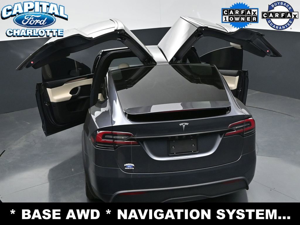 Used 2022 Tesla Model X image 31