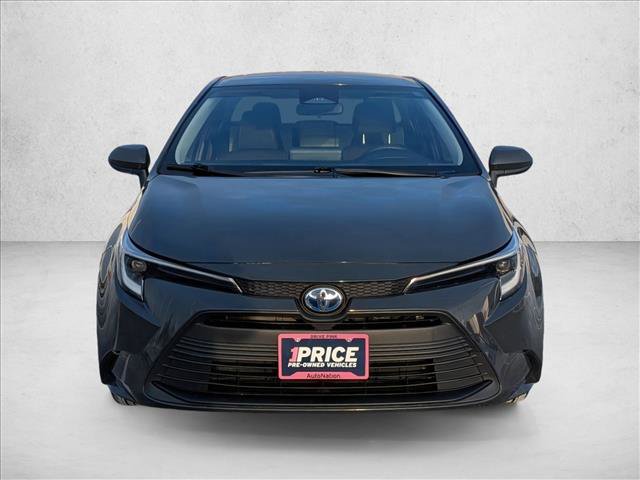 Used 2024 Toyota Corolla LE image 2