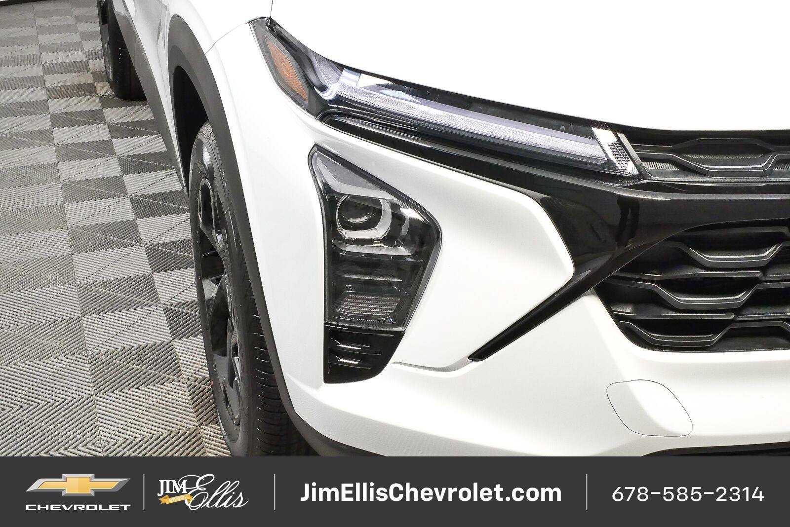New 2026 Chevrolet Trax LT w/ Driver Confidence Package FWD image 34