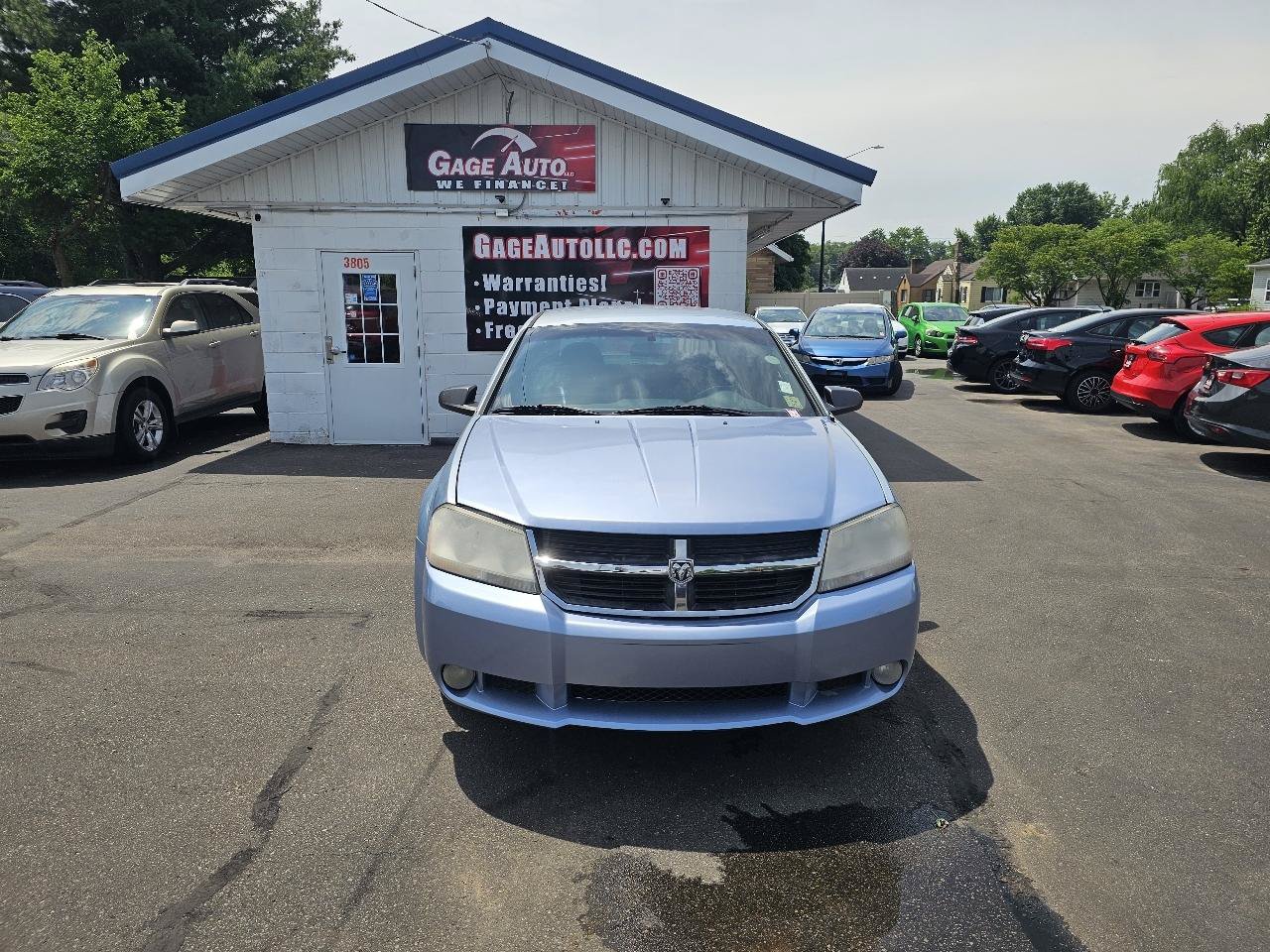Used 2013 Dodge Avenger SE FWD image 2