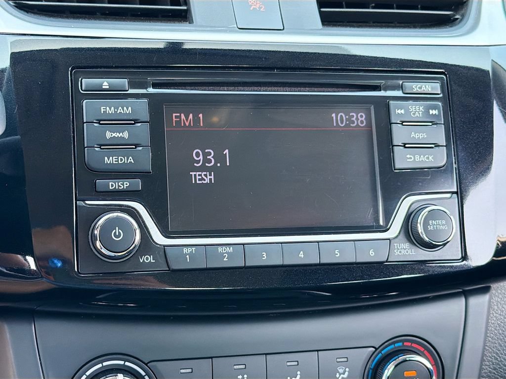 Used 2016 Nissan Sentra SV FWD image 11