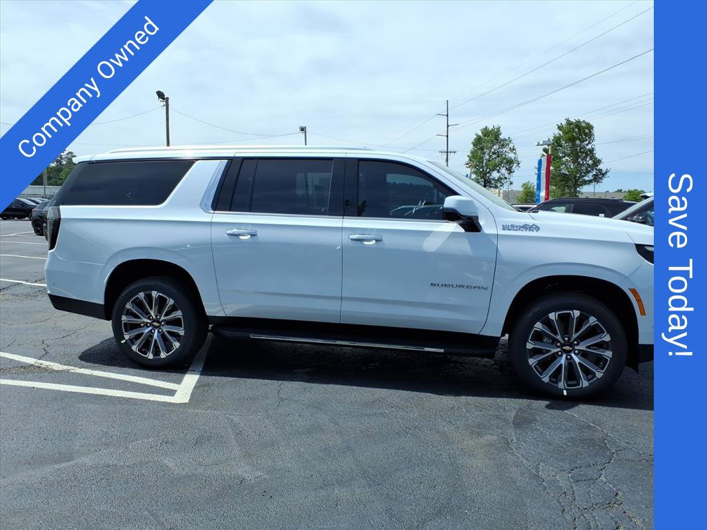 New 2026 Chevrolet Suburban High Country w/ Sun And Tow Package AWD/4WD image 2