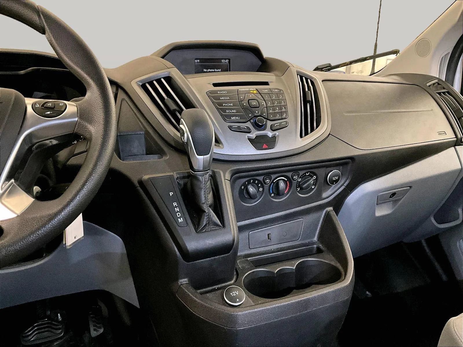 Used 2018 Ford Transit 150 130 Low Roof RWD image 6