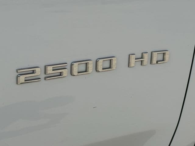 Used 2022 Chevrolet Silverado 2500 LT w/ Convenience Package AWD/4WD image 10