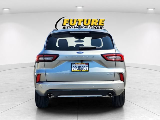 Certified 2024 Ford Escape ST-Line w/ Tech Pack #1 AWD/4WD image 5