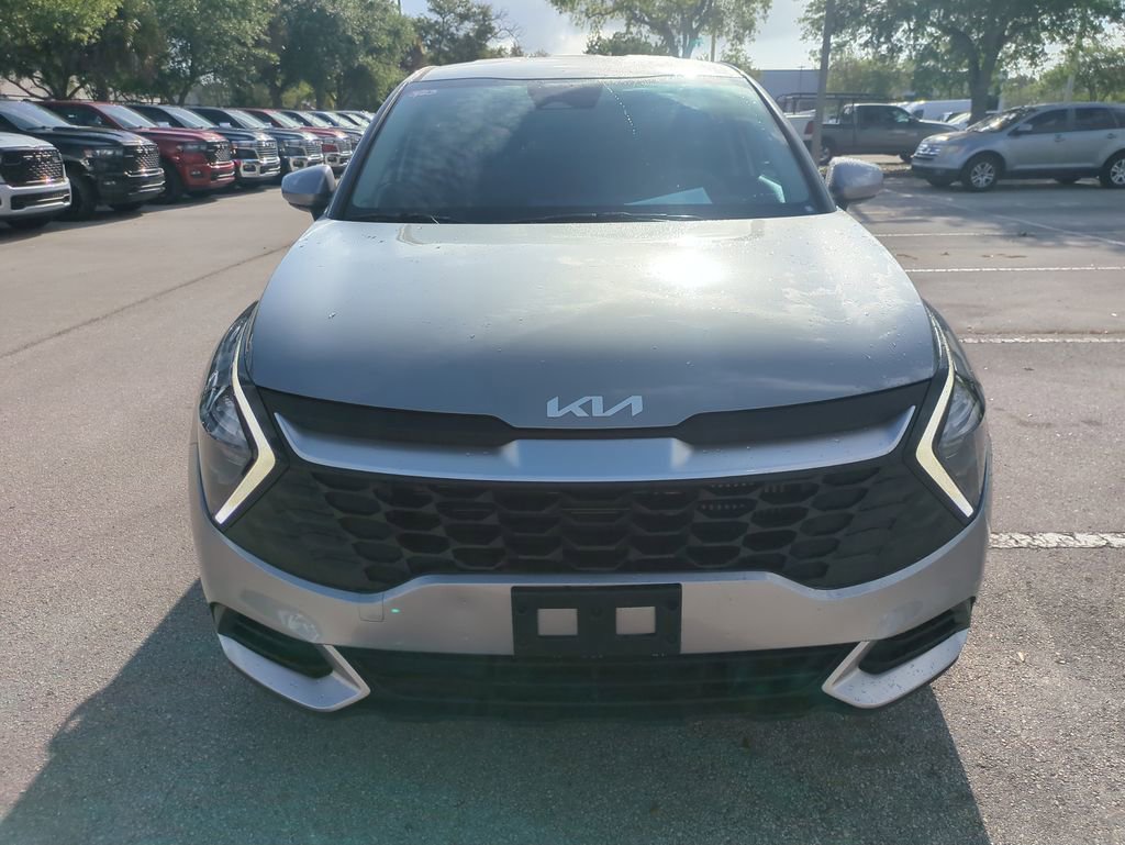 Used 2023 Kia Sportage LX AWD/4WD image 4