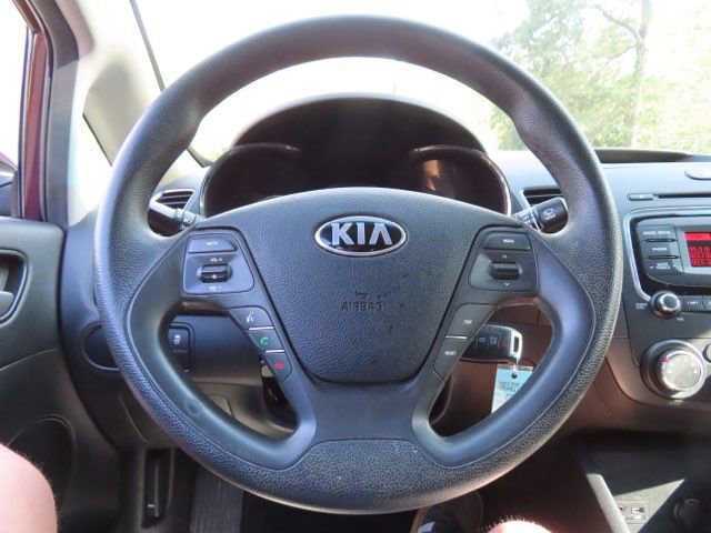 Used 2017 Kia Forte LX image 26