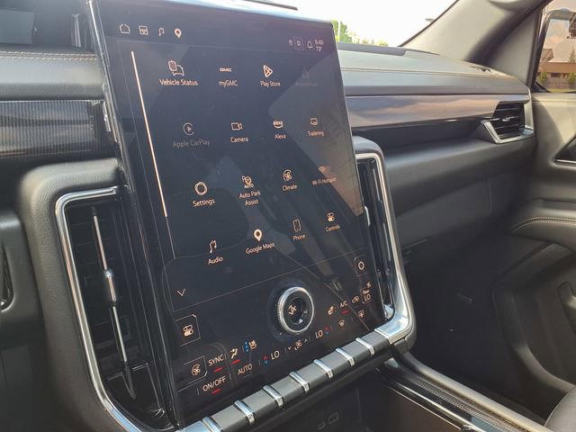 Used 2025 GMC Yukon Elevation w/ Technology Package AWD/4WD image 30