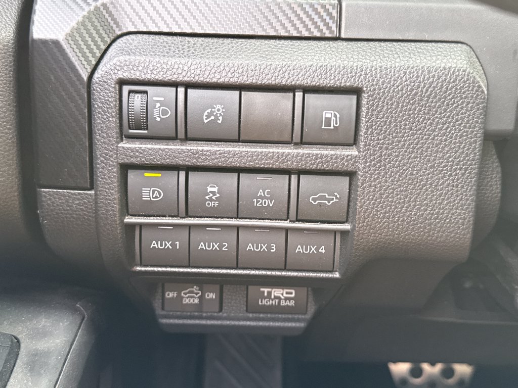 Used 2025 Toyota Tacoma TRD Pro w/ Tow Tech Package AWD/4WD image 32
