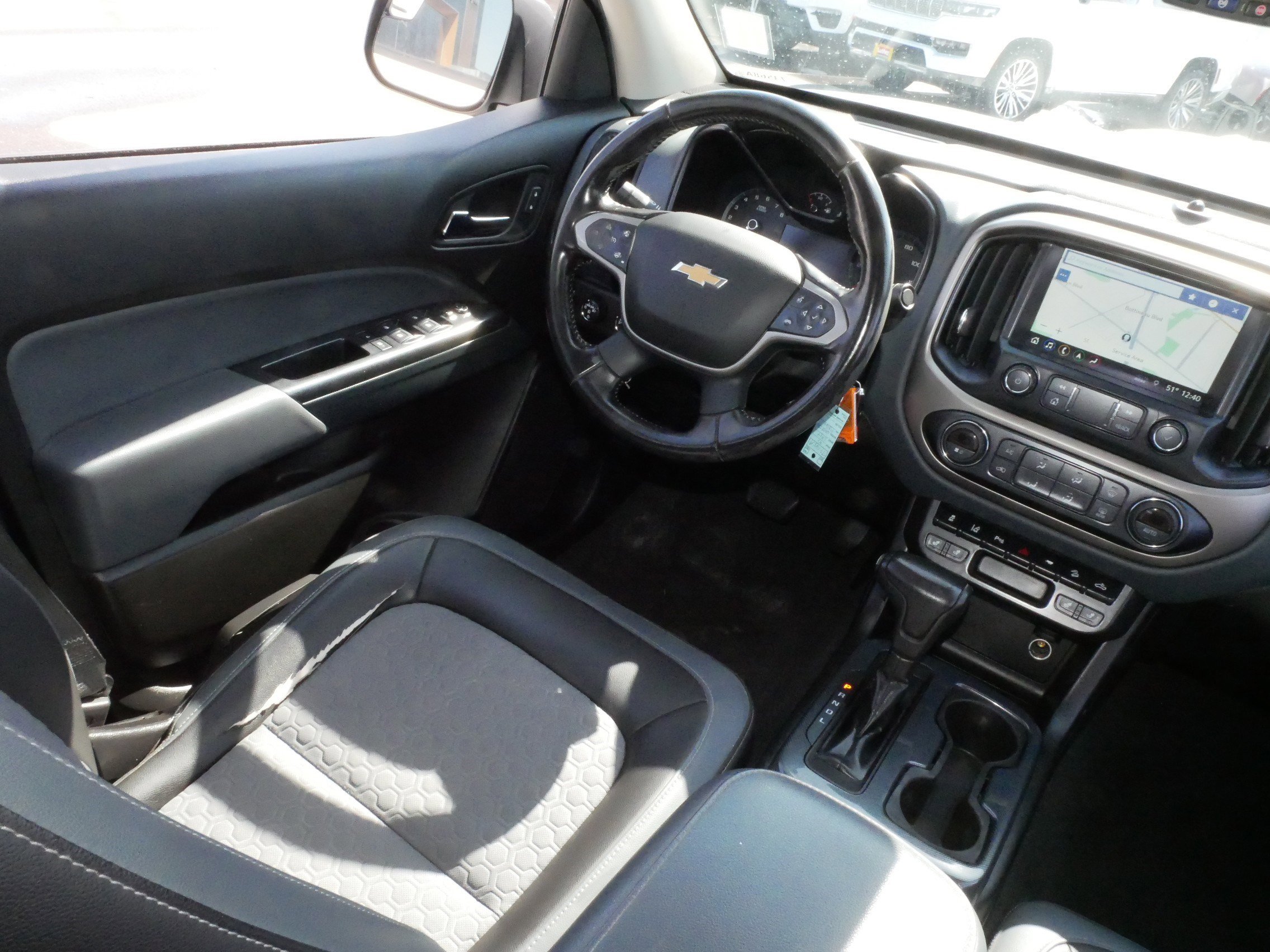 Used 2021 Chevrolet Colorado Z71 w/ Safety Package image 9