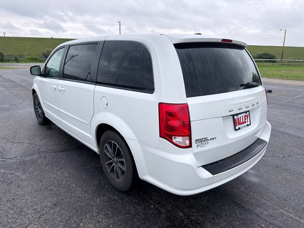 Used 2017 Dodge Grand Caravan SE FWD image 13